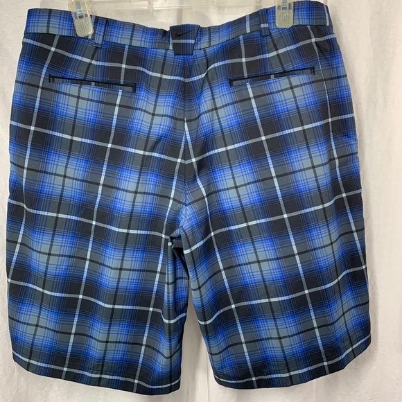Nike Golf DRI FIT Mens  Elegant Blue Plaid Shorts Size 40 - Picture 6 of 14